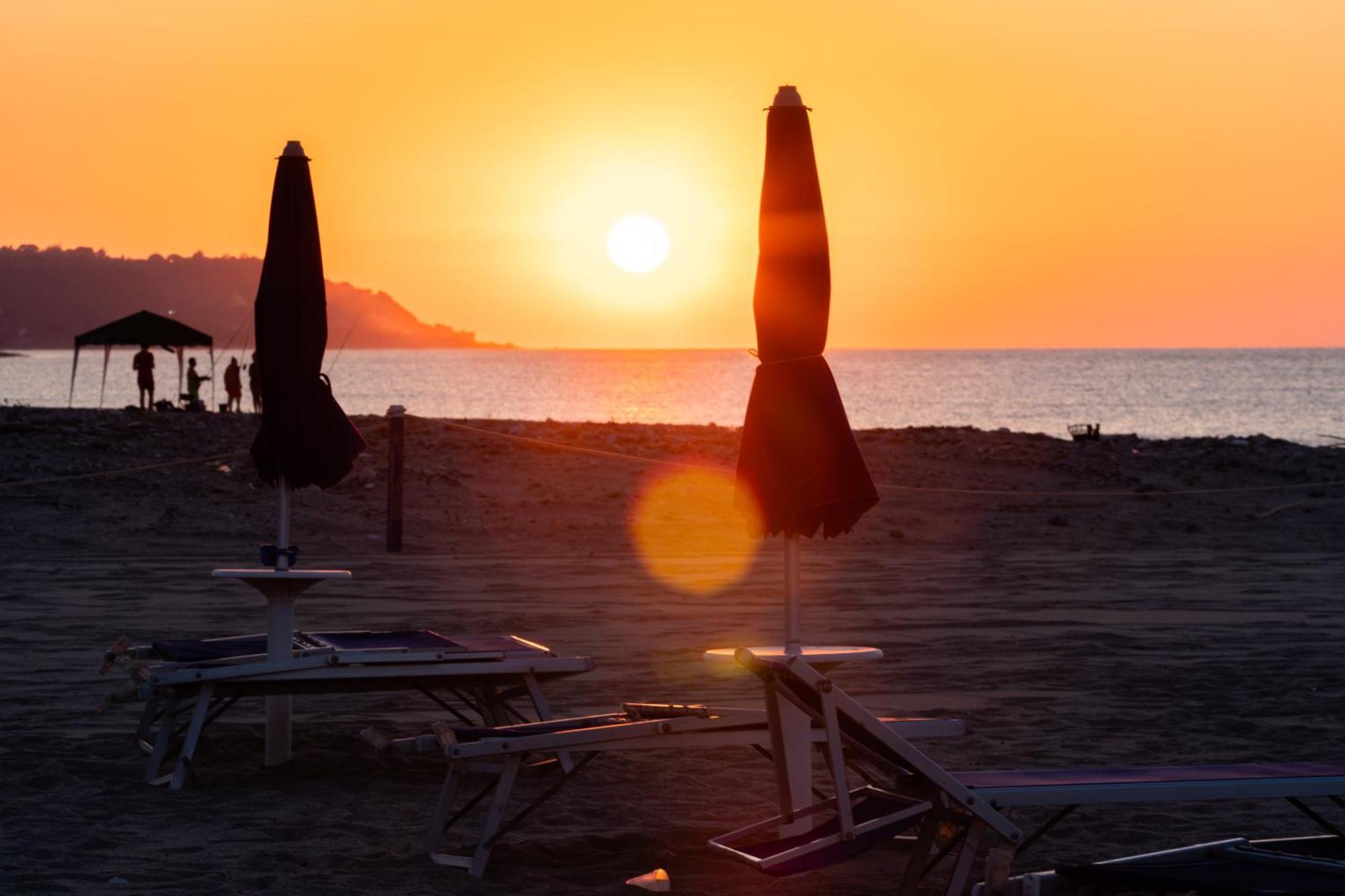 Le Dune Beach Club メッシーナ エクステリア 写真