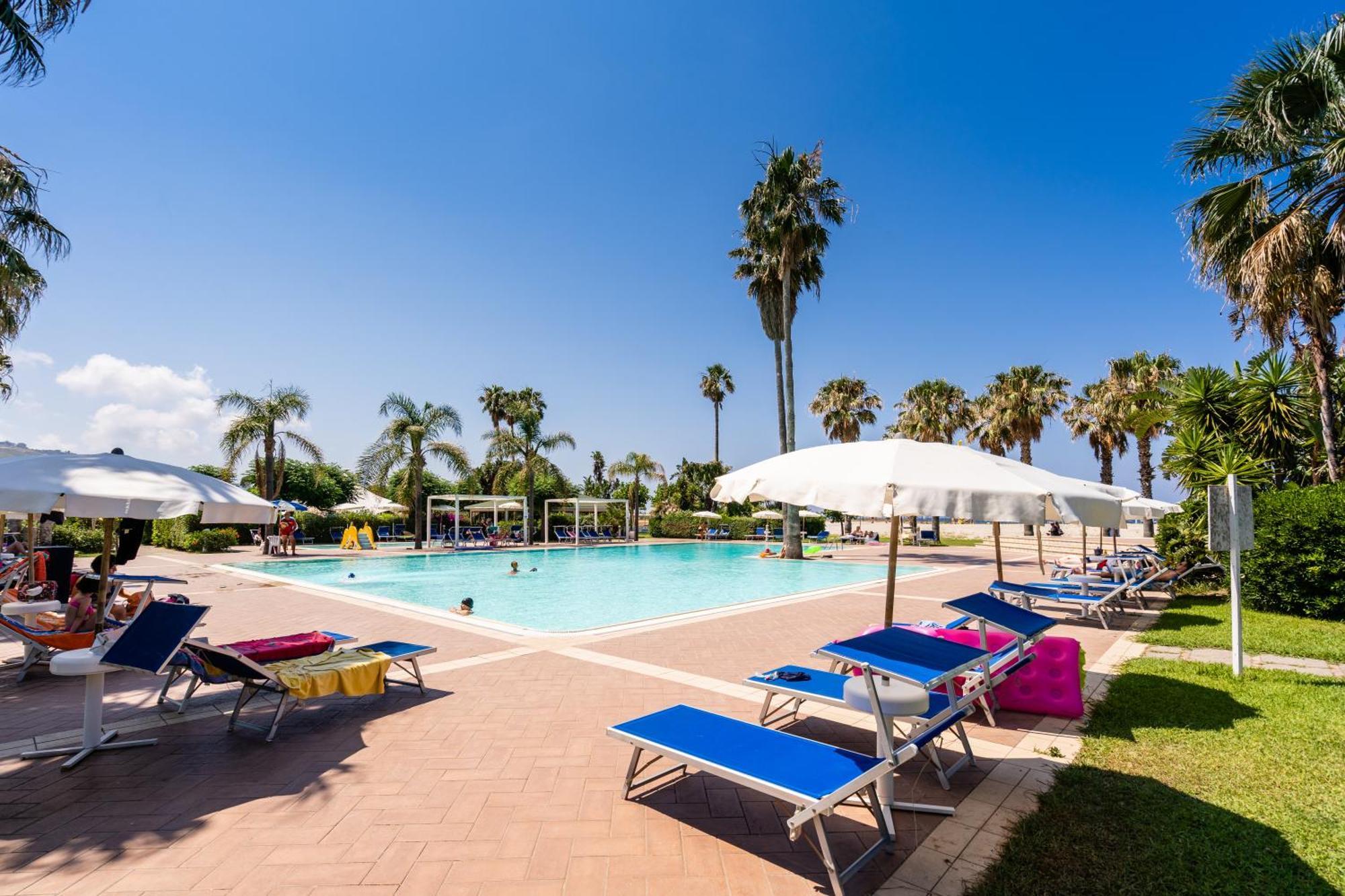 Le Dune Beach Club メッシーナ エクステリア 写真