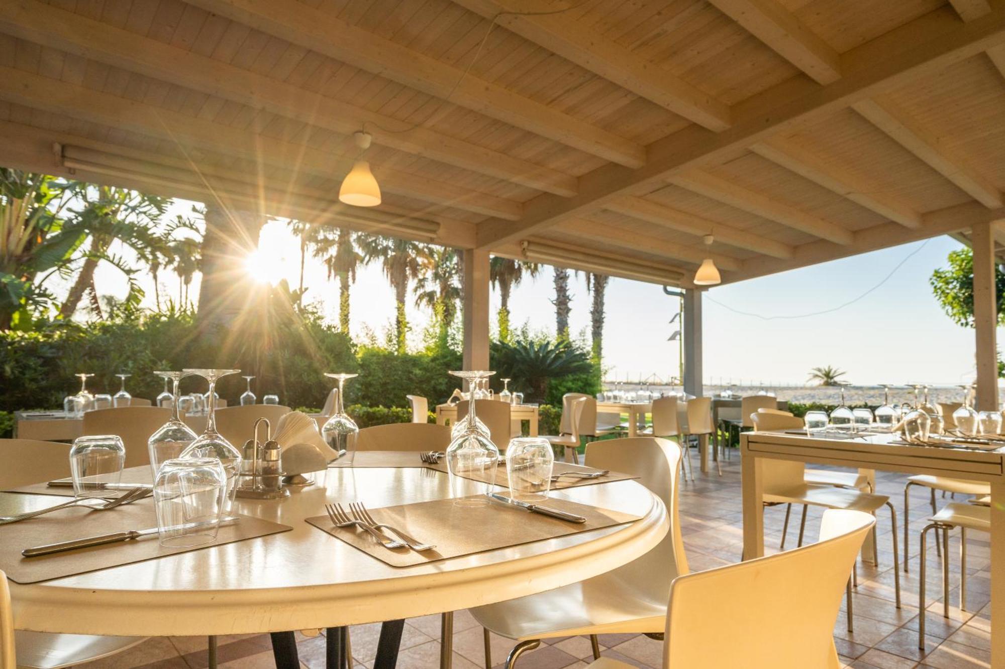 Le Dune Beach Club メッシーナ エクステリア 写真